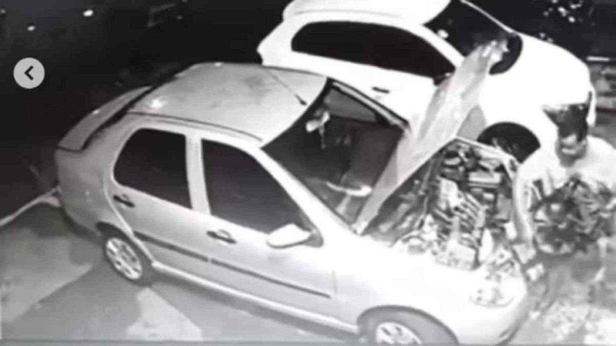 Novos golpes de peças de carros: criminosos roubam componentes do motor
