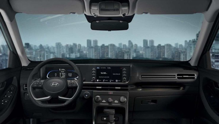 Interior da versão Comfort é bem mais simples, mas painel de instrumentos já é digital