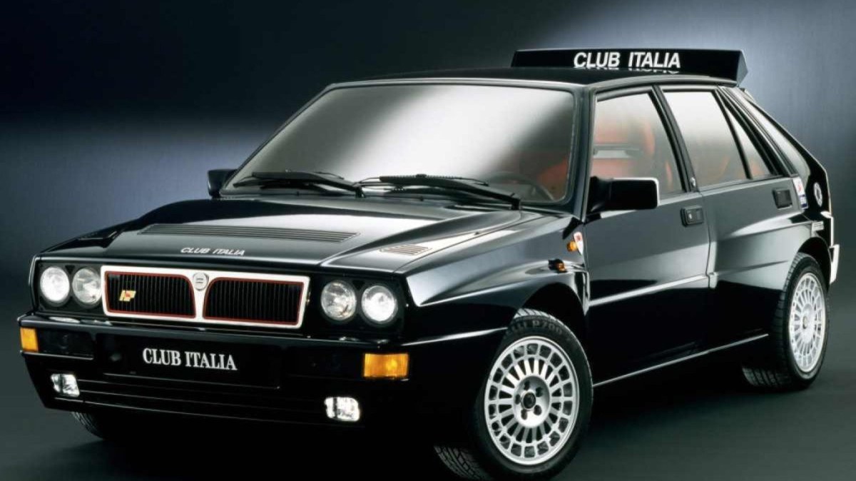  Delta HF Integrale possui 46 vitórias no WRC e conquistou seis títulos de construtores para a italiana Lancia