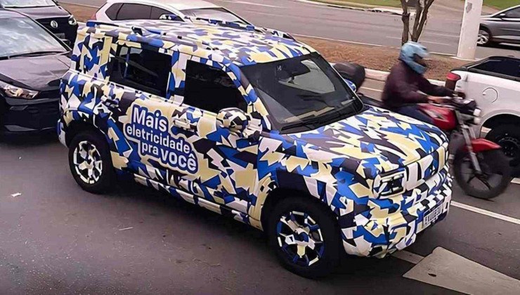 Chevrolet Baojun Yep Plus é flagrado nas ruas de São Paulo 