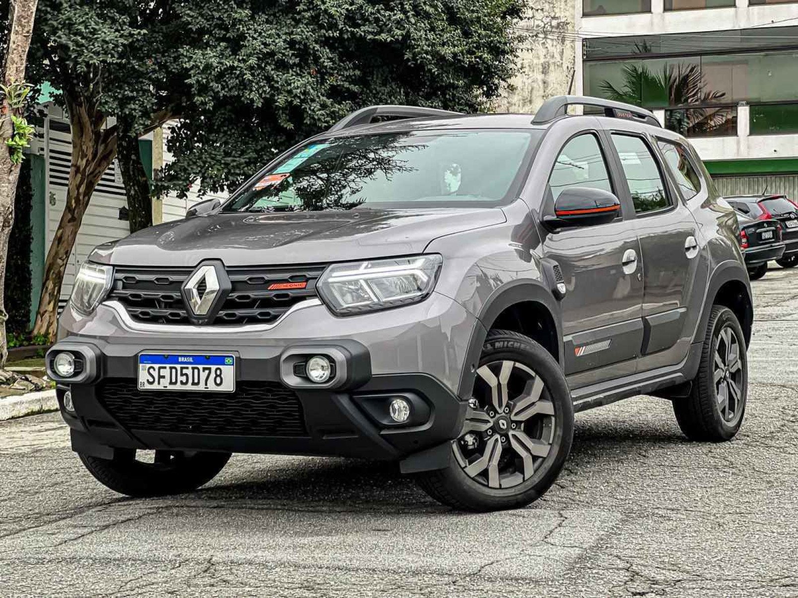 Renault Duster Iconic Plus 1.3T AT