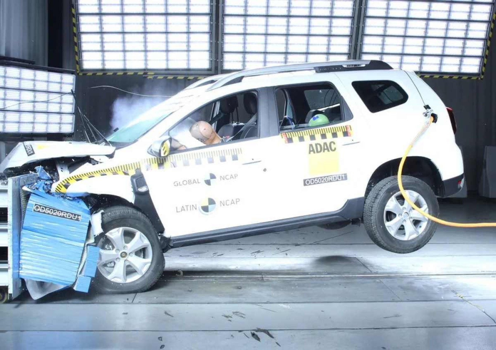 Renault Duster no teste de colisão do Latin NCAP