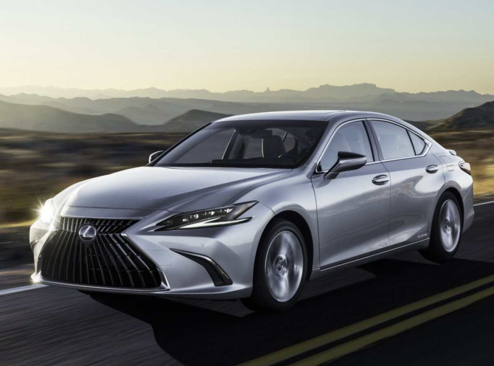 Lexus es300h