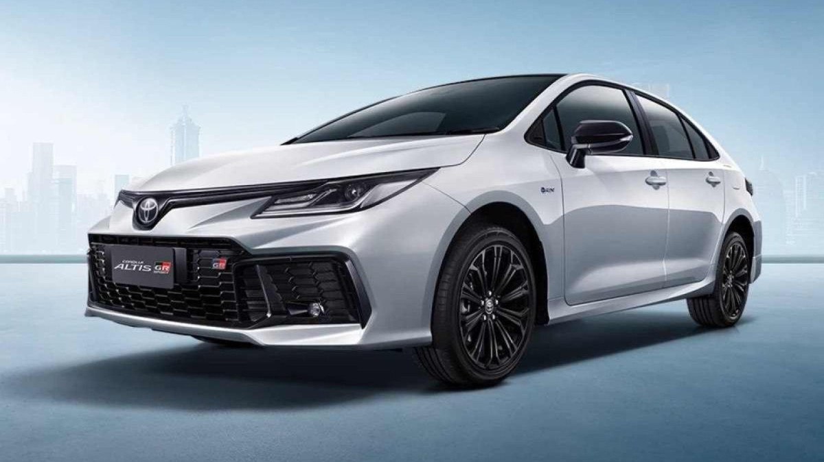 Toyota Corolla GR-Sport 2025 apresentado na Tailândia ganha visual mais agressivo