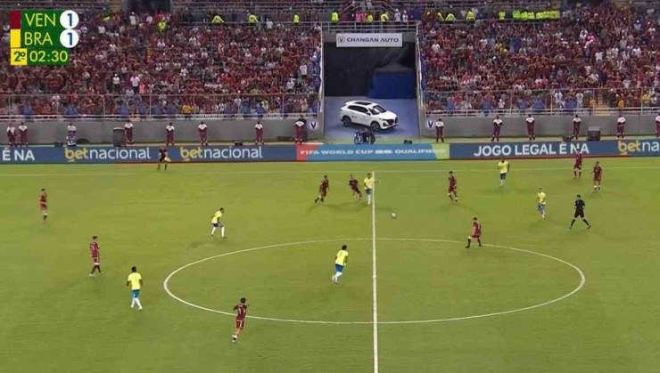 Carro exposto em jogo da Seleção X Venezuela não existe no Brasil; conheça
 -  (crédito: Reprodução)