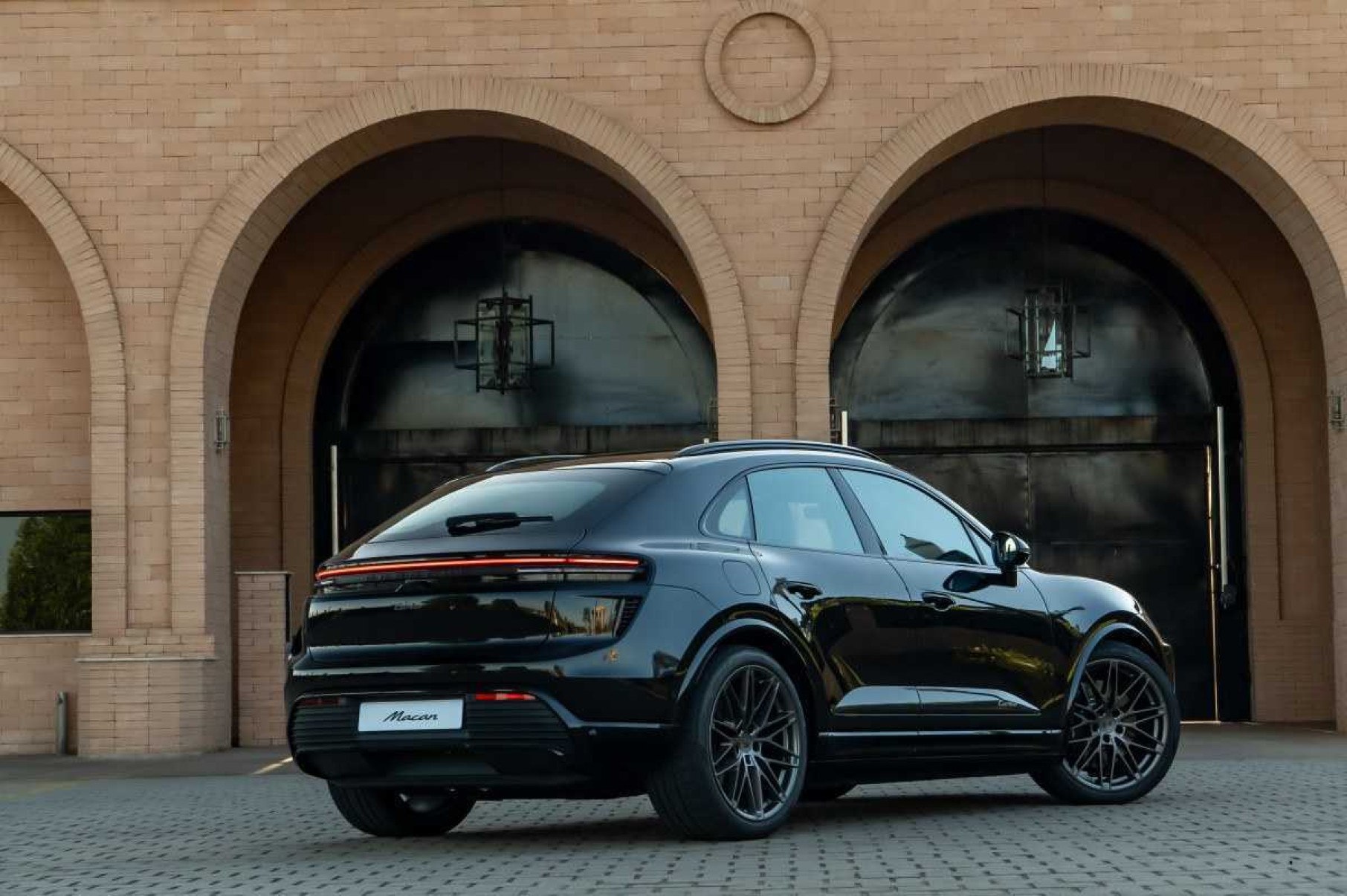 Porsche Macan Electric