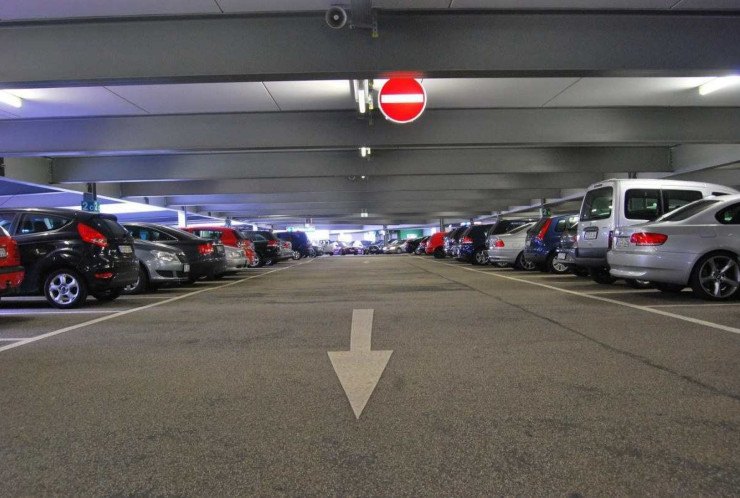 Estacionamentos precisam especificar os pre&ccedil;os nas tabelas