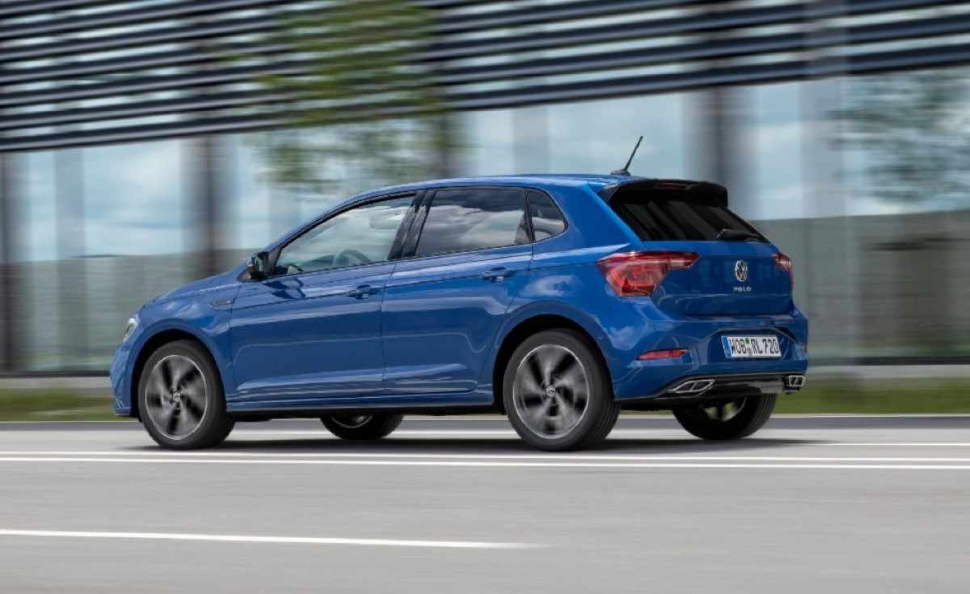 Volkswagen Polo R Line atual na Europa