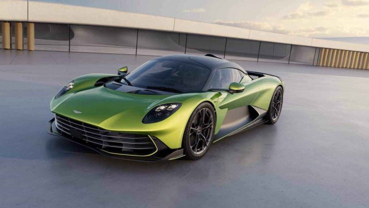 Valhalla é o mais novo supercarro da Aston Martin e traz motorização híbrida plug-in -  (crédito: Divulgação/Aston Martin)