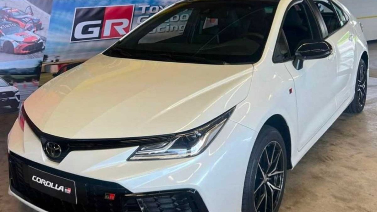 Toyota Corolla GR-Sport 2025