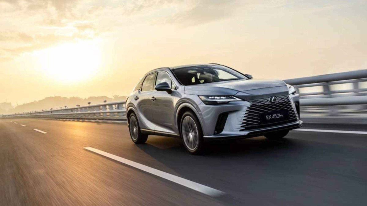 Lexus RX 450h+ 