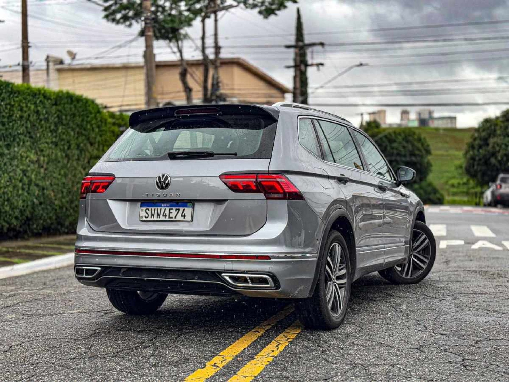  Volkswagen Tiguan Allspace R-Line 