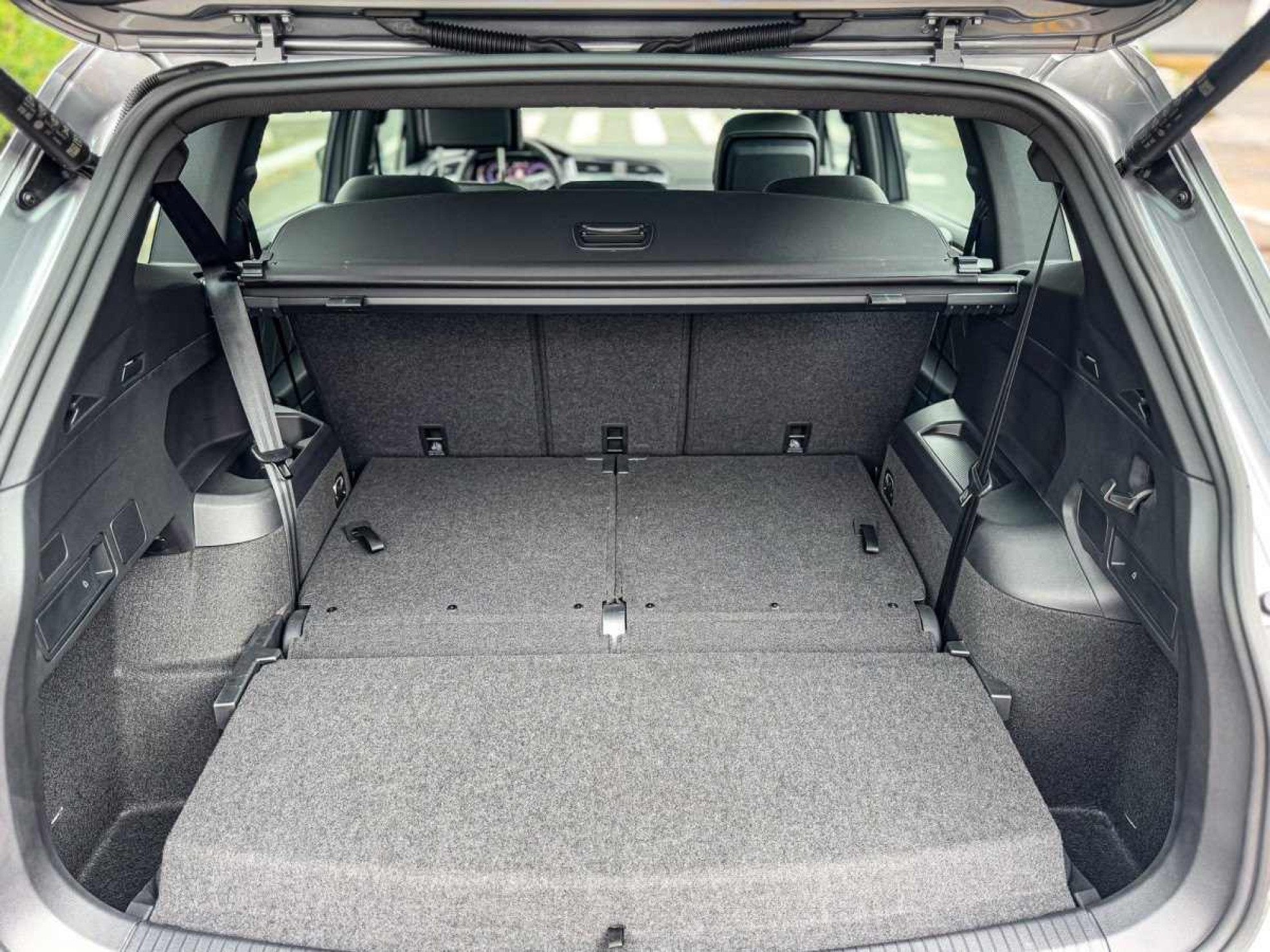  Volkswagen Tiguan Allspace R-Line 