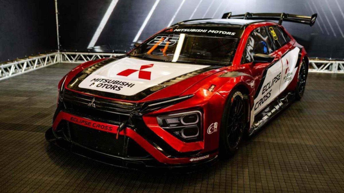 Mitsubishi Eclipse Cross Stock Car 2025