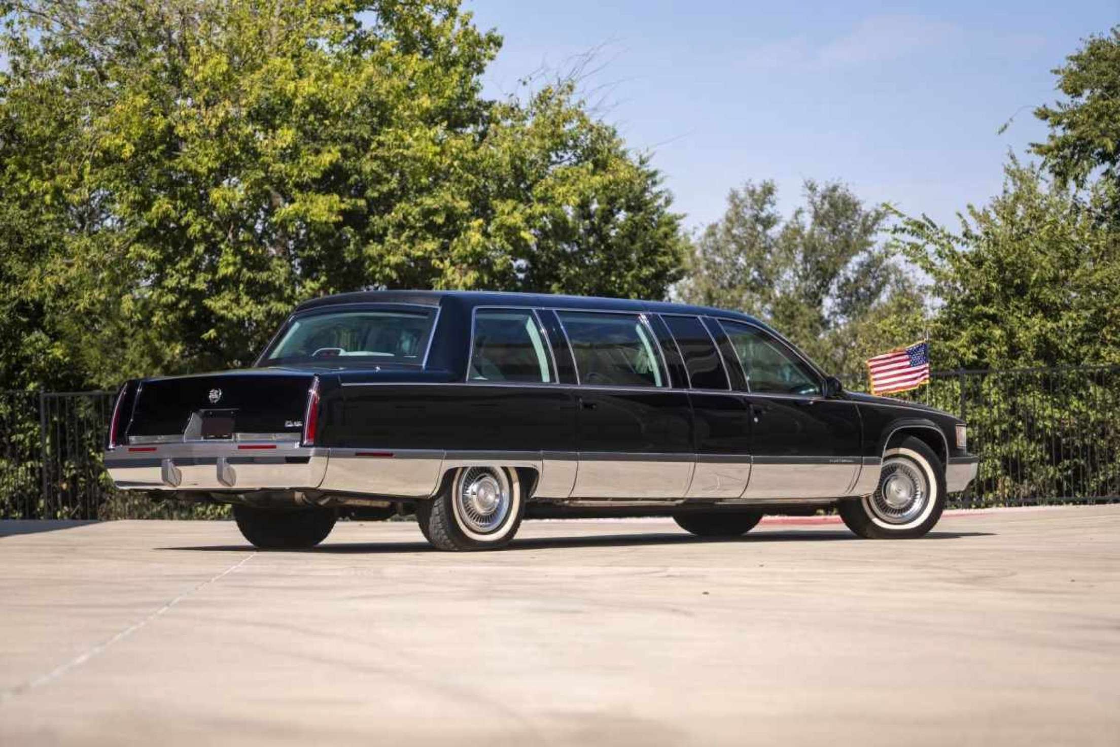 Limusine presidencial Cadillac Fleetwood Brougham 1996