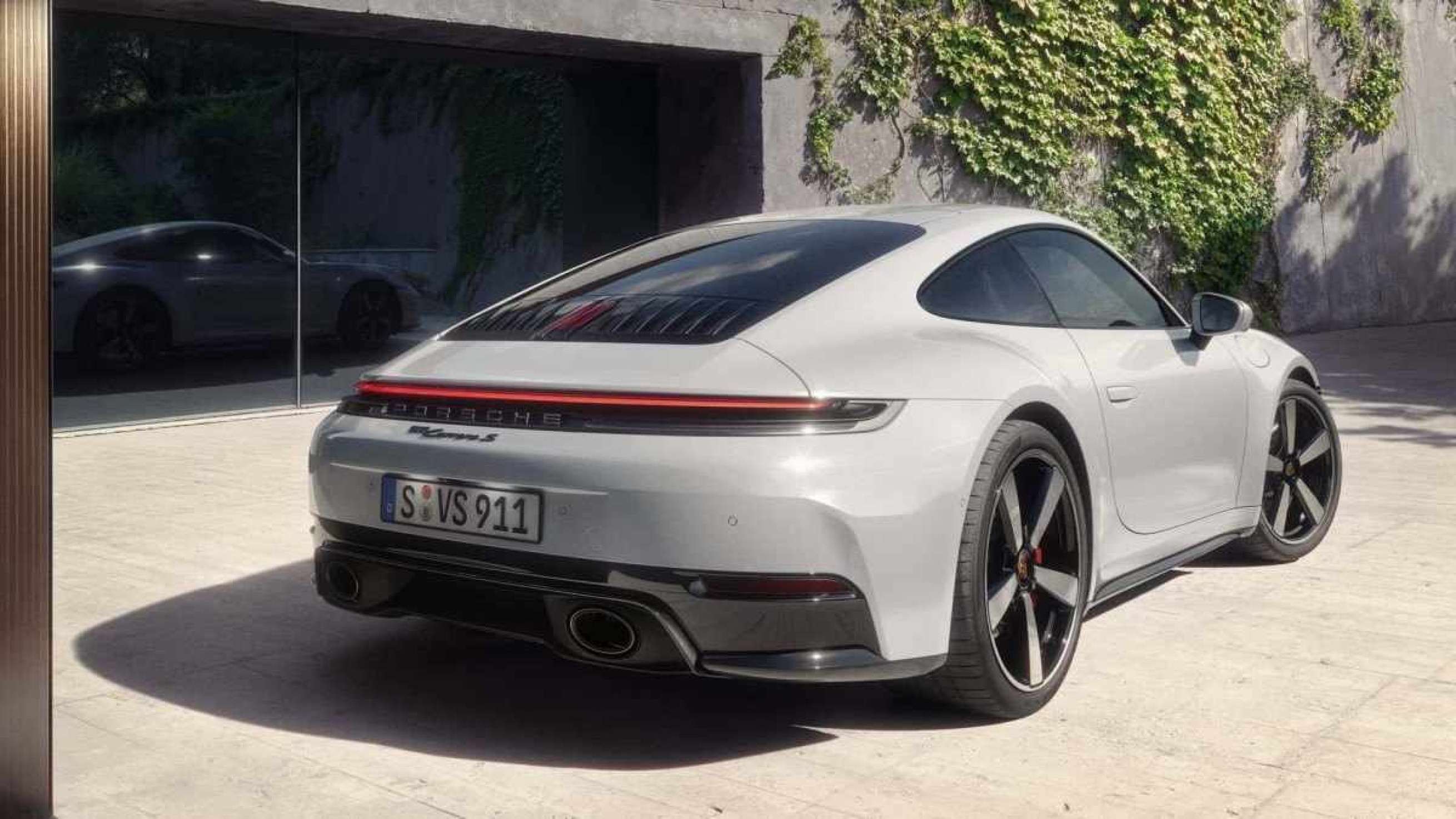 Porsche 911 Carrera S 2025