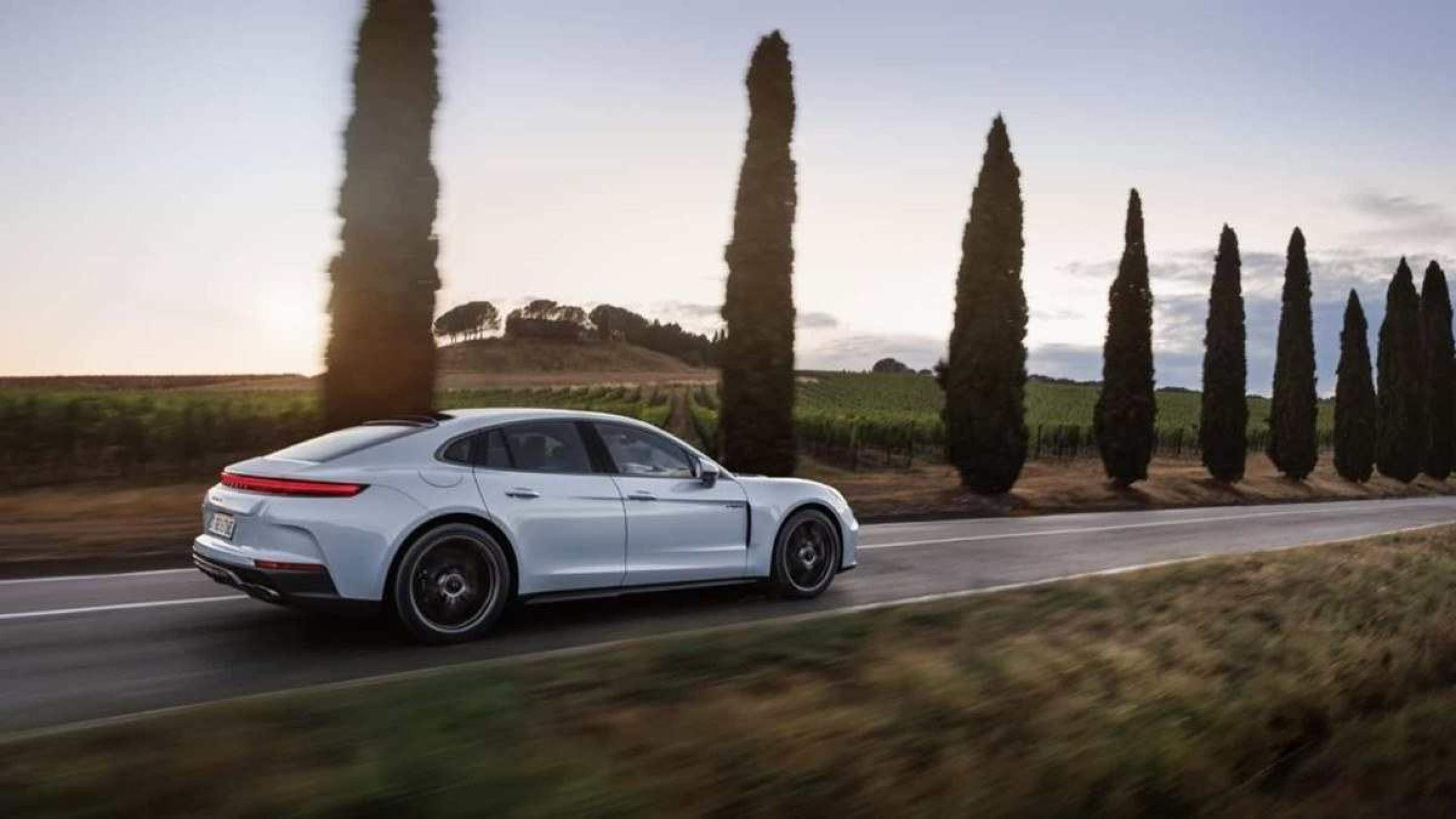 Porsche Panamera Turbo E-Hybrid 