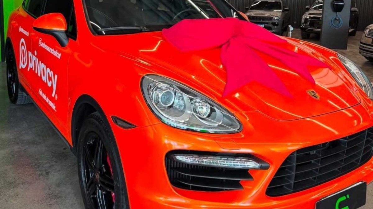 O novo Porsche Cayenne Turbo de Andressa Urach