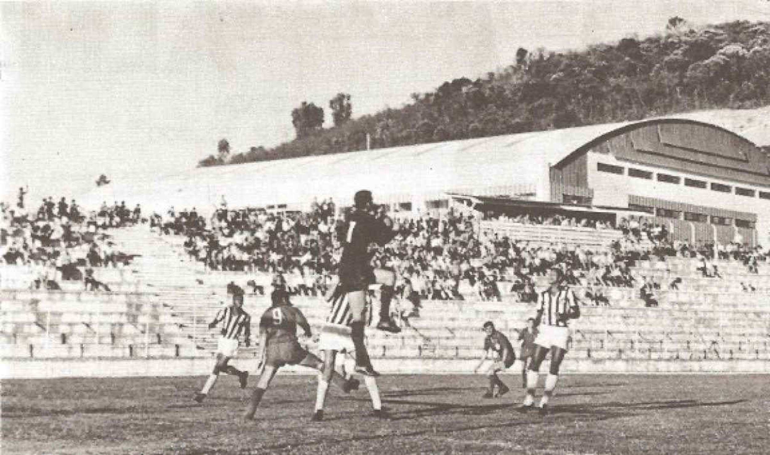 Time da Volkswagen disputou a Copinha e enfrentou Pelé no Santos 