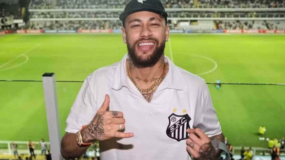 Neymar negocia seu retorno ao Santos e ao futebol brasileiro