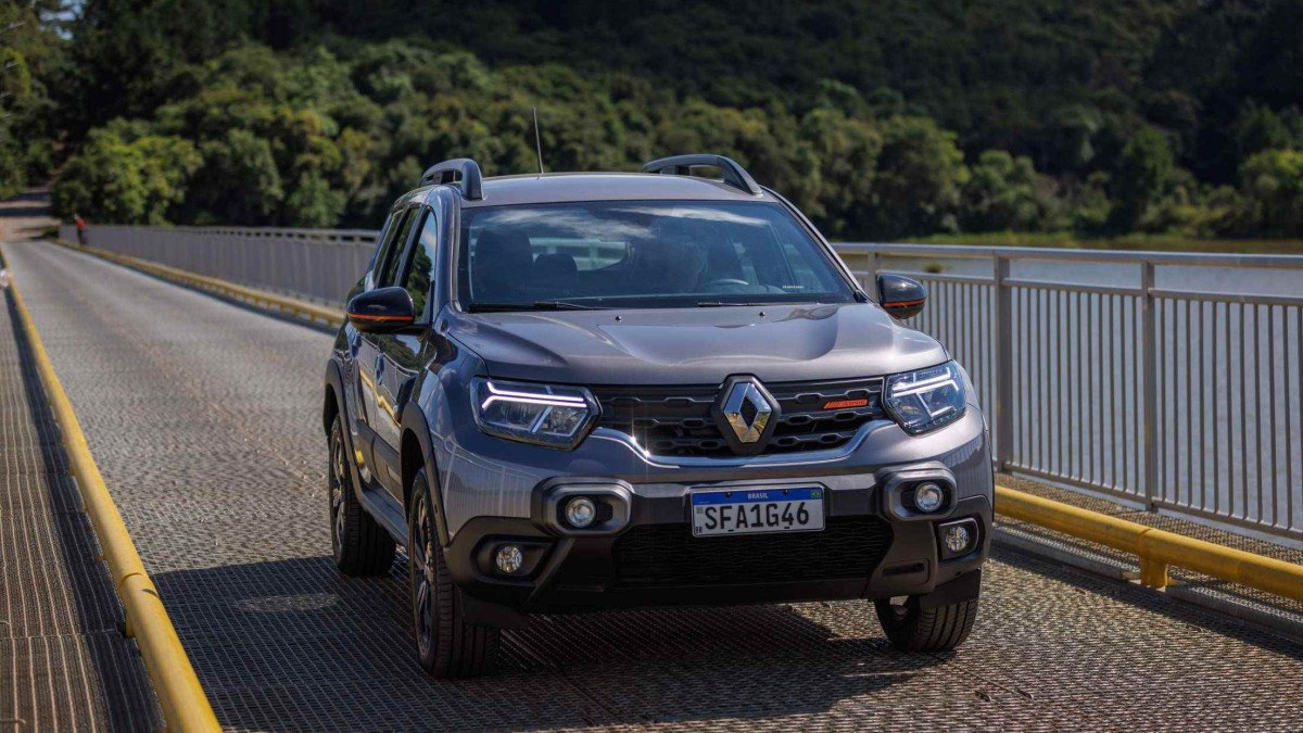  Renault Duster Iconic Plus
    