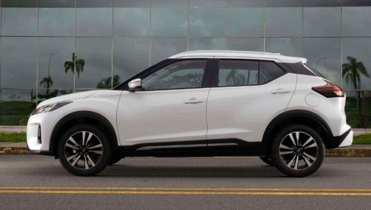 Nissan Kicks Play 2025