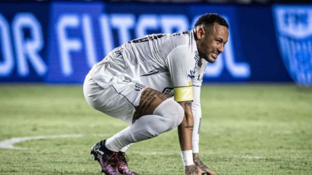 Neymar entrou no intervalo e jogou durante todo o segundo tempo 