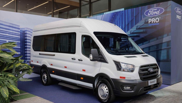 Ford Transit Minibus