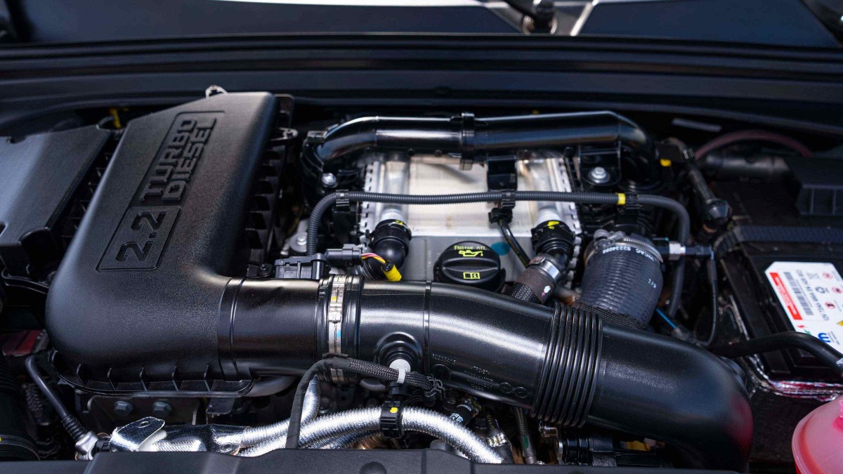 Novo motor diesel &eacute; caracterizado pela posi&ccedil;&atilde;o do filtro de ar e inscri&ccedil;&atilde;o 2.2