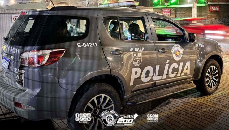 SUV Chevrolet Trailblazer Cinza do Batalhão de Ações Especiais da Polícia de São Paulo vista de ângulo lateral-traseiro