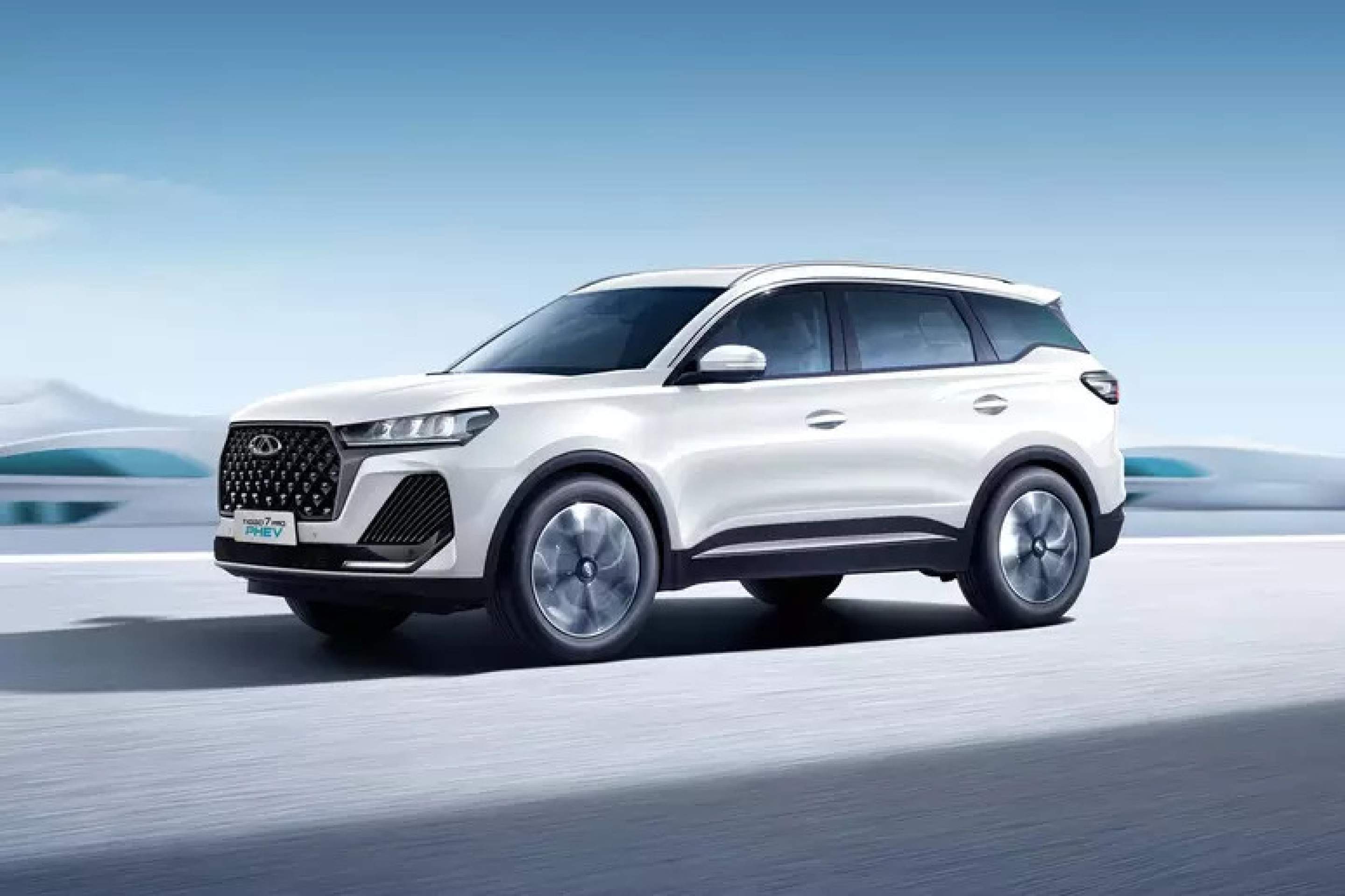 Tiggo 7 Pro PHEV conta com visual diferenciado