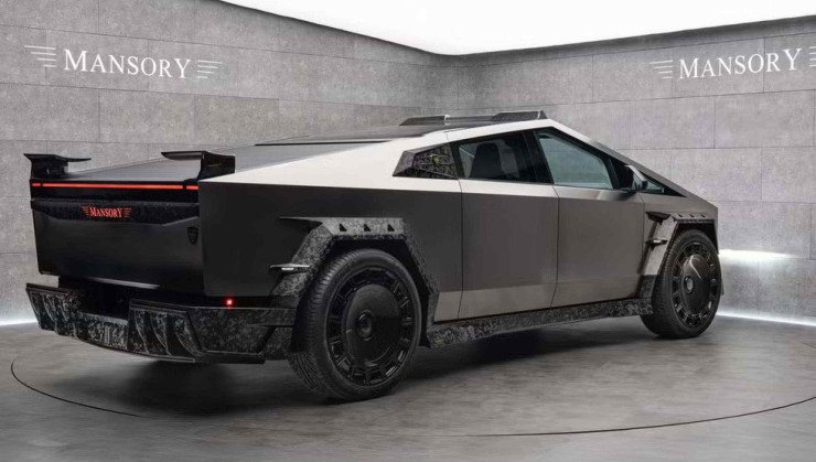 Tesla Cybertruck modificada pela Mansory