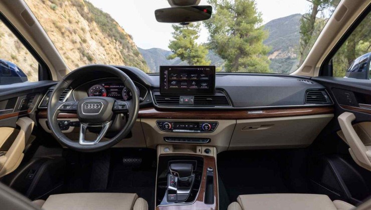 Interior do Audi Q5 Prestige