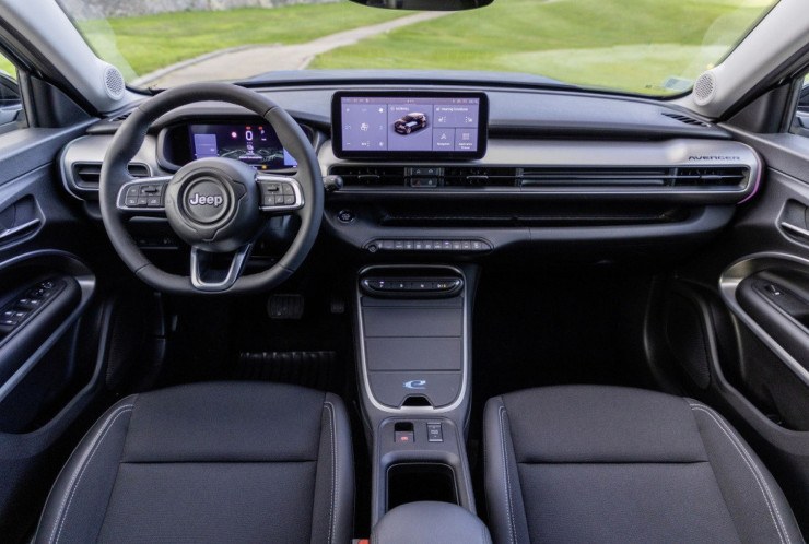 Interior do Jeep Avenger