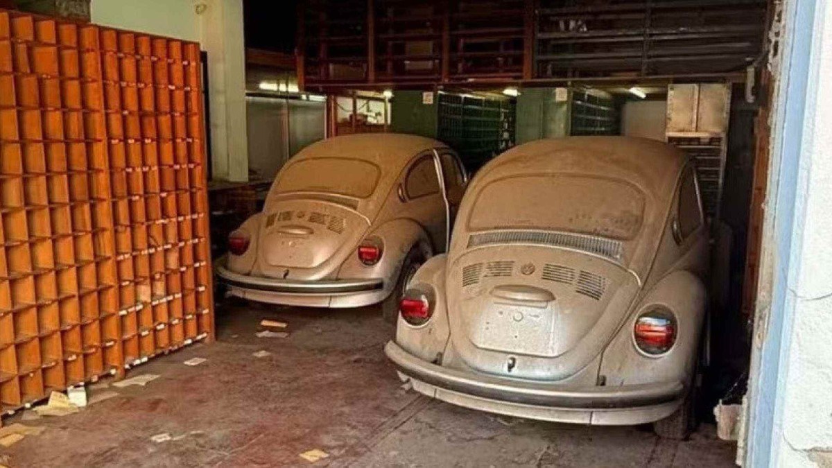 VW Fuscas foram encontrados em loja reaberta após 20 anos