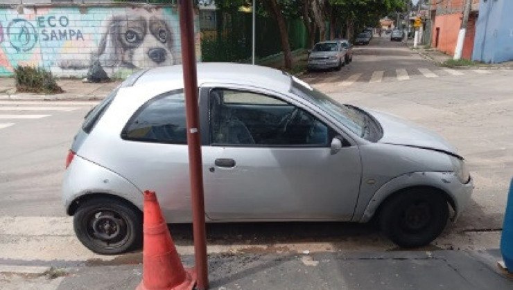 Ford Ka é vendido por R$ 4 mil em site de vendas