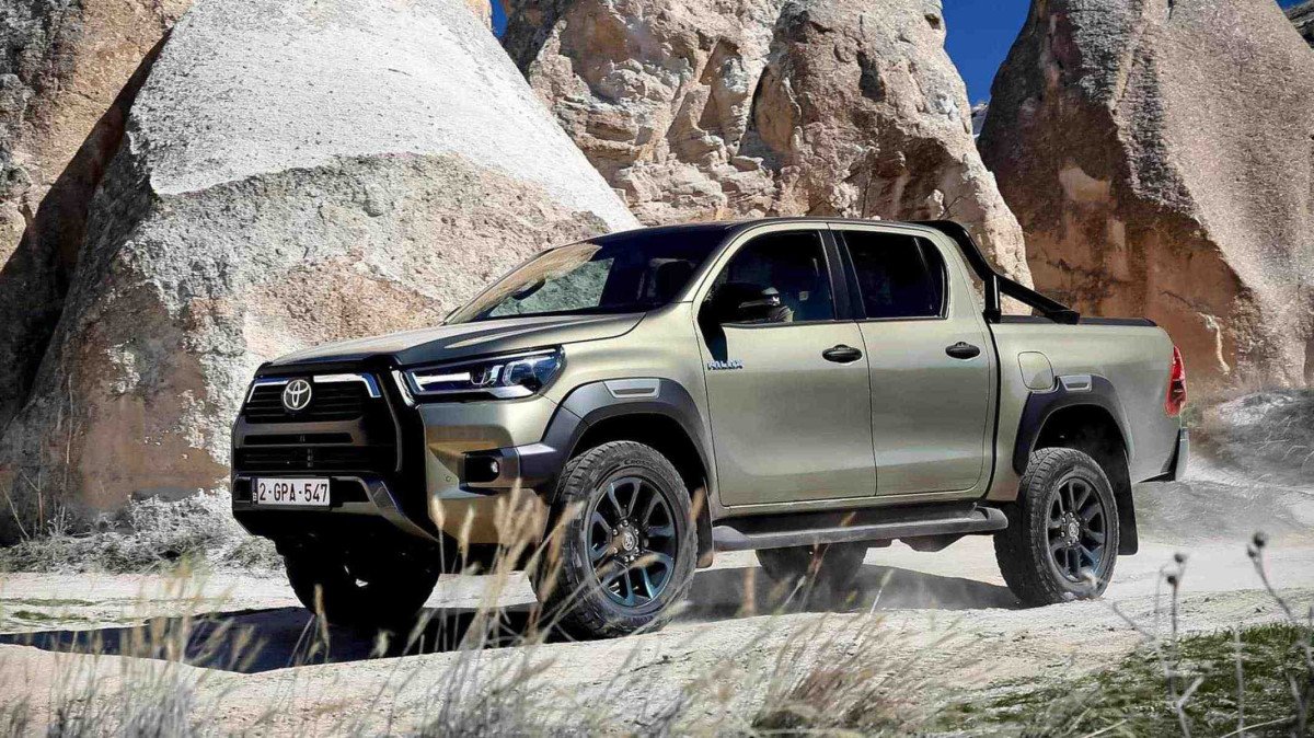 Toyota Hilux Hybrid 48V