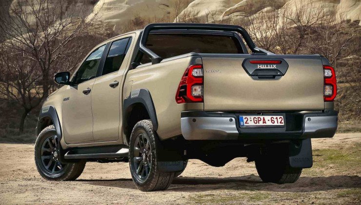Toyota Hilux Hybrid 48V