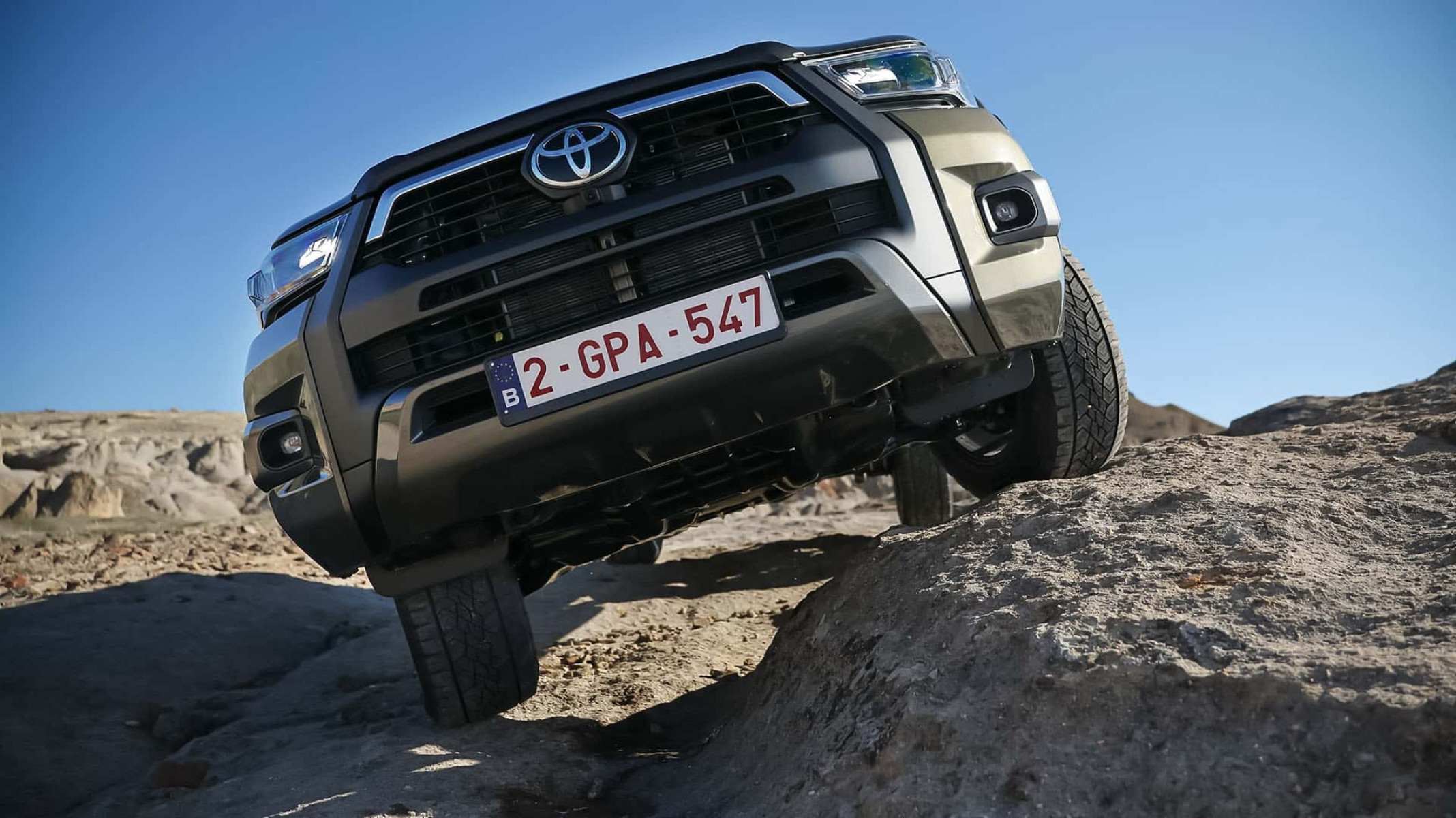 Toyota Hilux Hybrid 48V