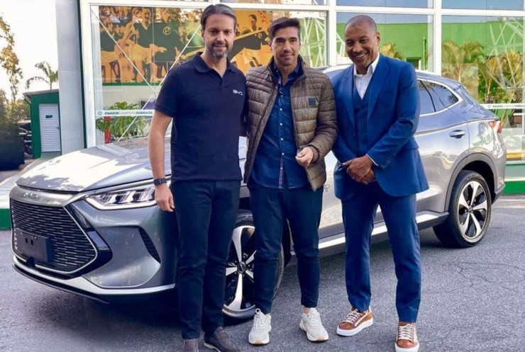 Abel Ferreira e seu BYD Song Pro