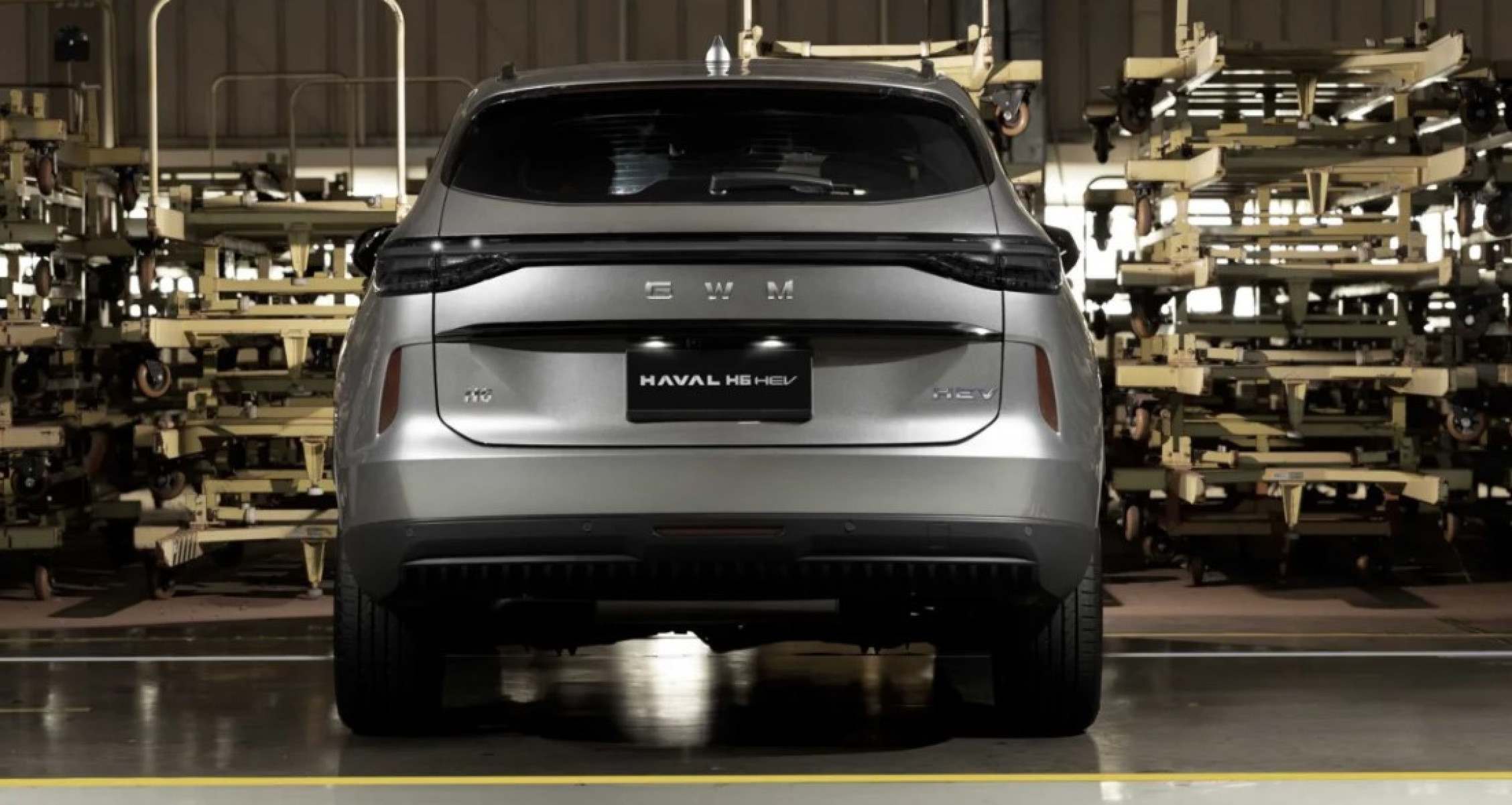 Lanternas escurecidas do Haval H6
