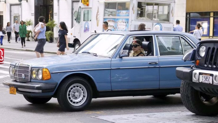 W123 é um dos modelos de maior sucesso e reputação da Mercedes