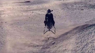 Vídeo: moto voadora que chega a 200 km/h é apresentada na Europa 