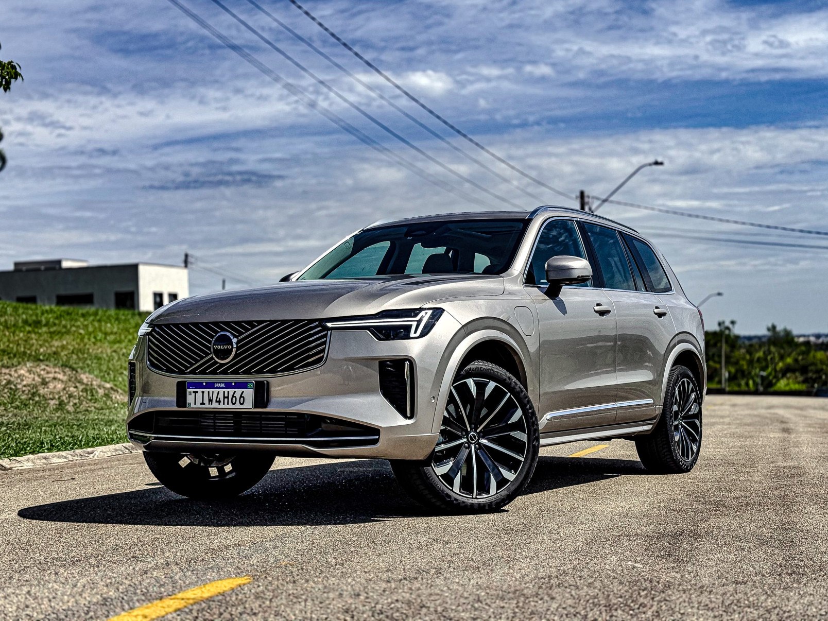 Volvo XC90 é um velho amigo que mudou pouco, e isso não é ruim
