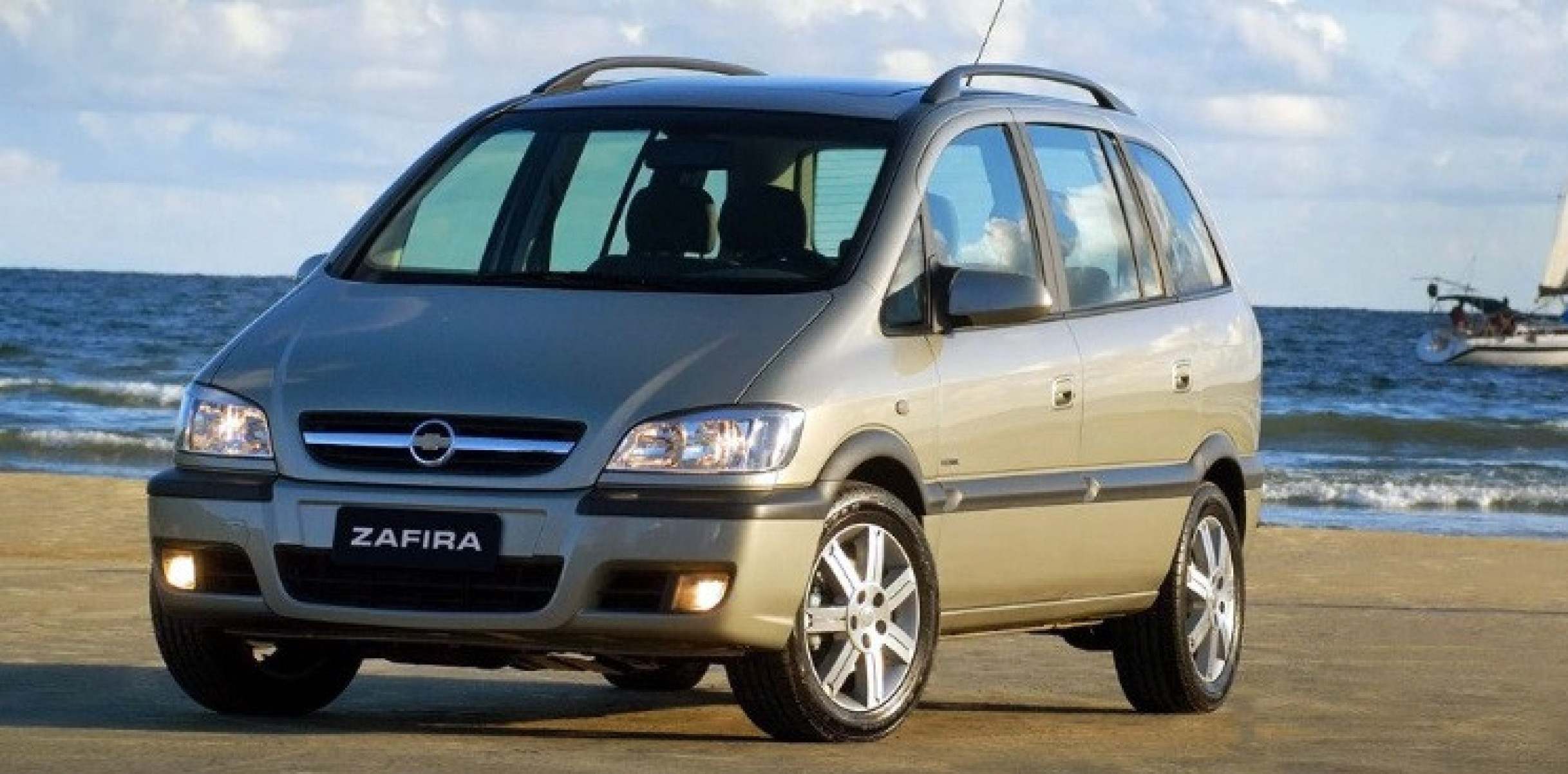 Zafira 2011 é uma boa opção para quem busca conforto
