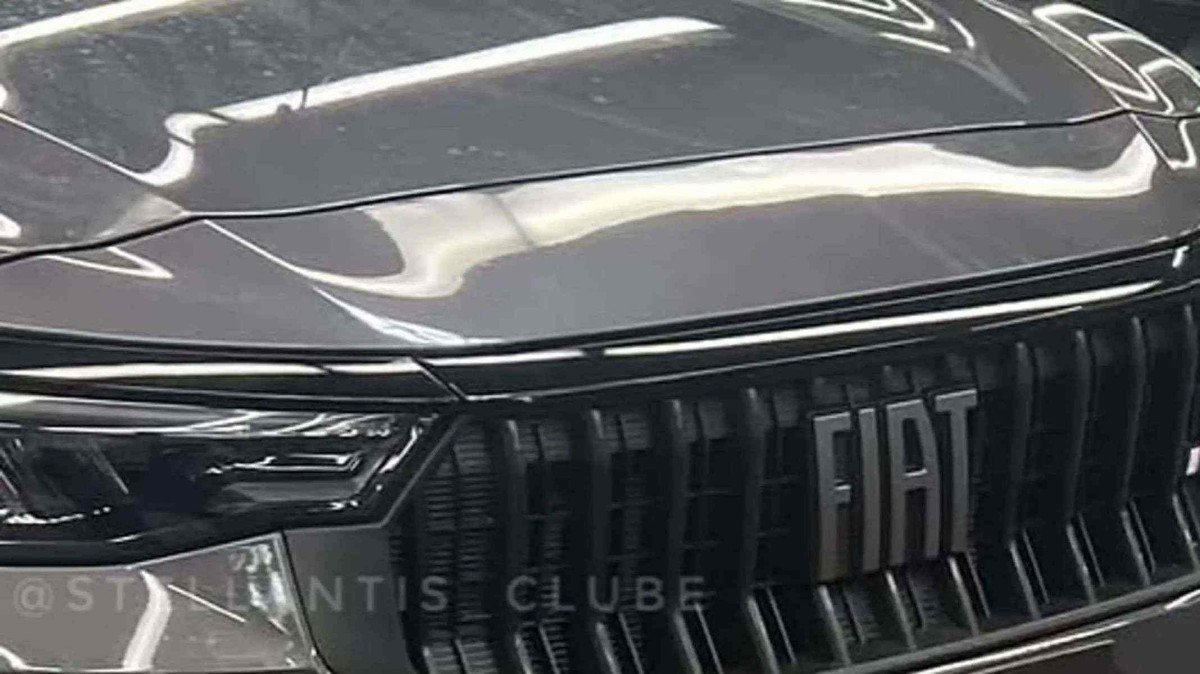 Fiat Fastback 2026 tem visual da nova grade vazada