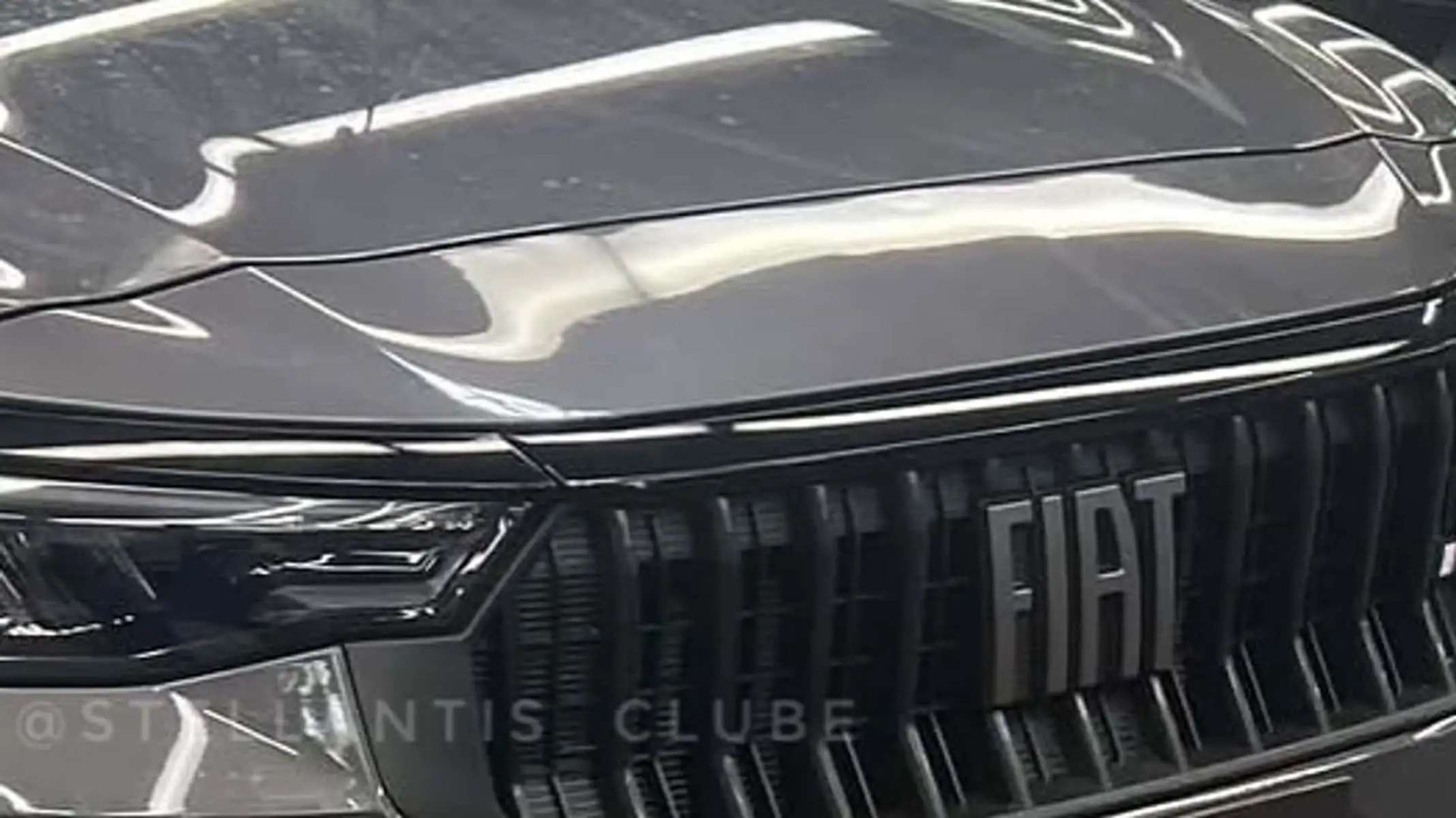 Vazamento revela o novo visual do Fiat Fastback com grade de Maserati