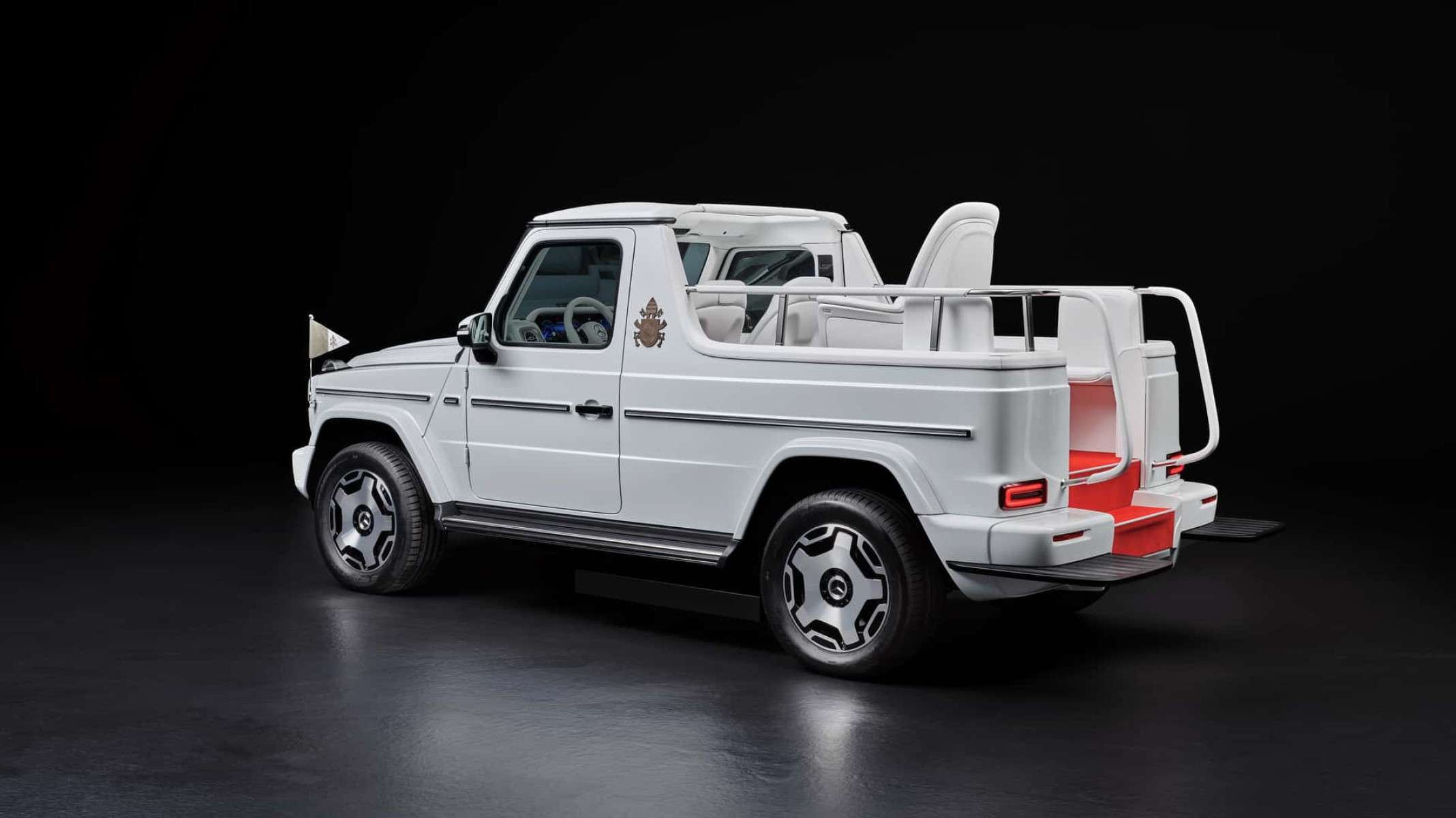Papamóvel Mercedes-Benz Classe G elétrico