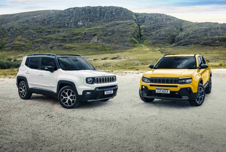 Apesar da semelhança de tamanho com Renegade, Avenger é mais compacto