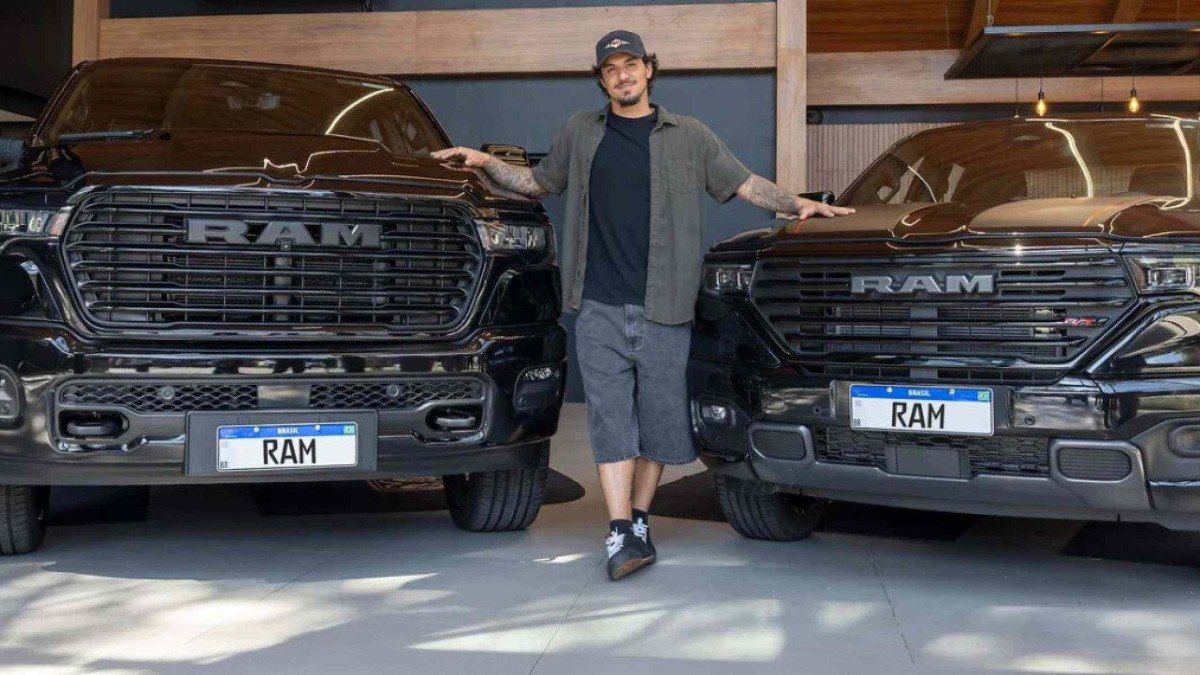 Gabriel Medina recebeu duas picapes da RAM nesta semana
